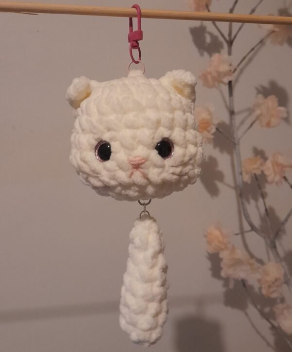 Gato Cola Suelta Ojo Especial