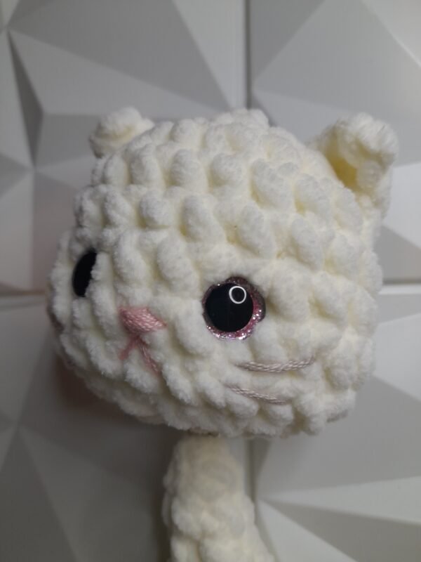 Gato Cola Suelta Ojo Especial